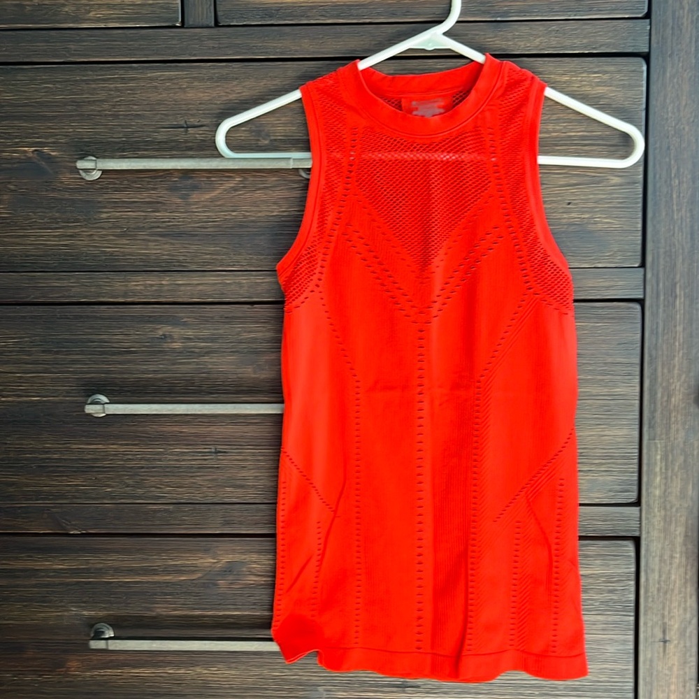 NWOT tank